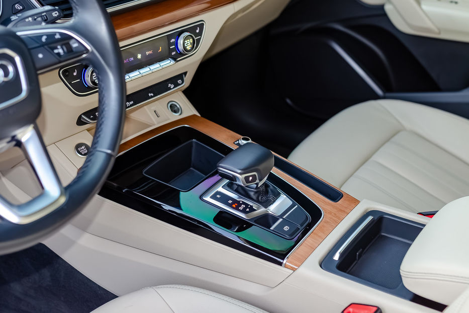 Продам Audi Q5 2.0T QUATTRO 2020 года в Киеве