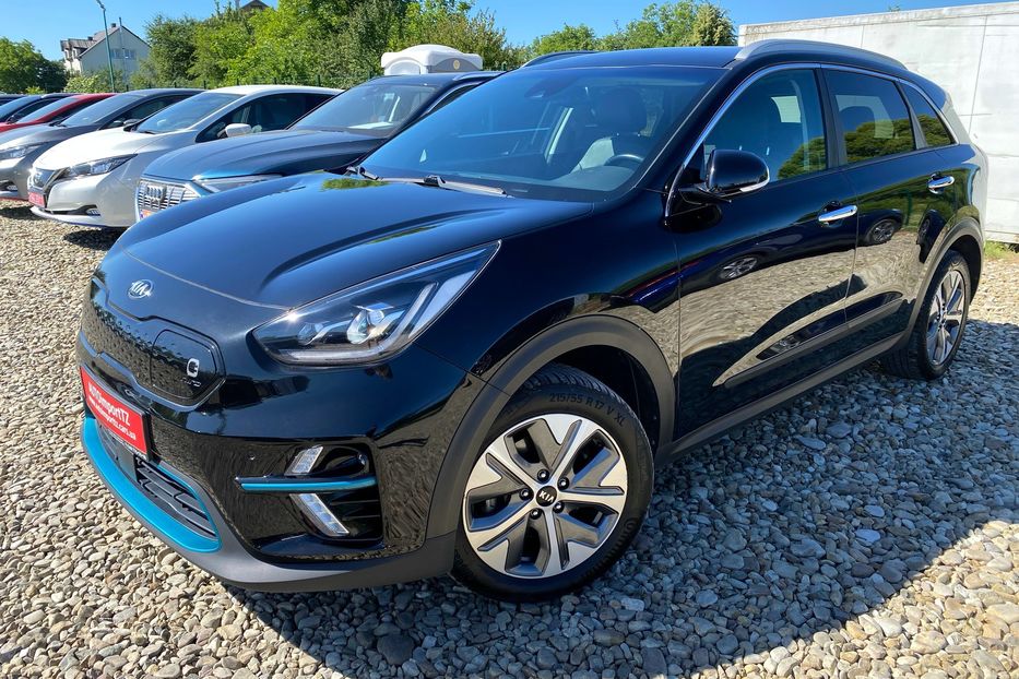 Продам Kia Niro 64кВт Макс.компл.Prestige 2020 года в Львове