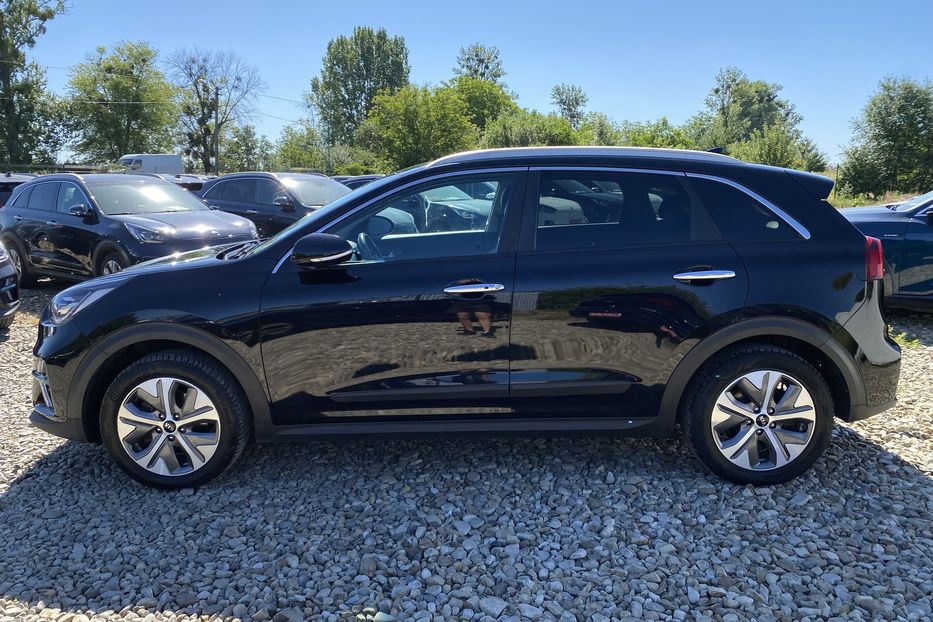 Продам Kia Niro 64кВт Макс.компл.Prestige 2020 года в Львове