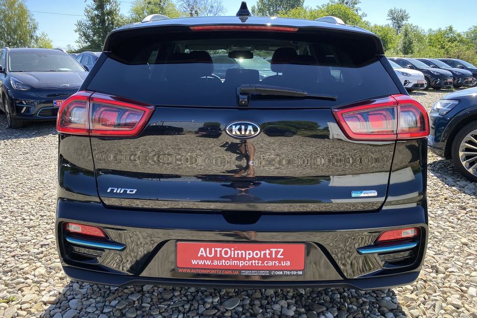 Продам Kia Niro 64кВт Макс.компл.Prestige 2020 года в Львове