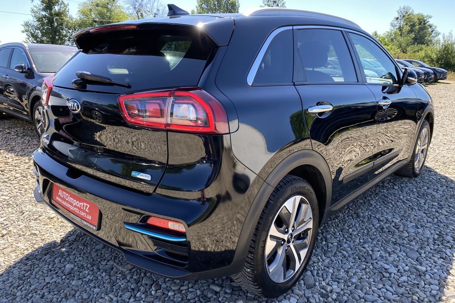 Продам Kia Niro 64кВт Макс.компл.Prestige 2020 года в Львове