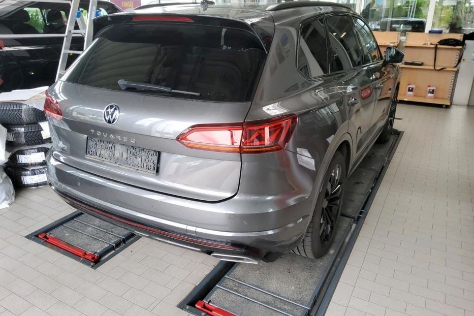 Продам Volkswagen Touareg 170 kw авто в дорозі  2021 года в Львове