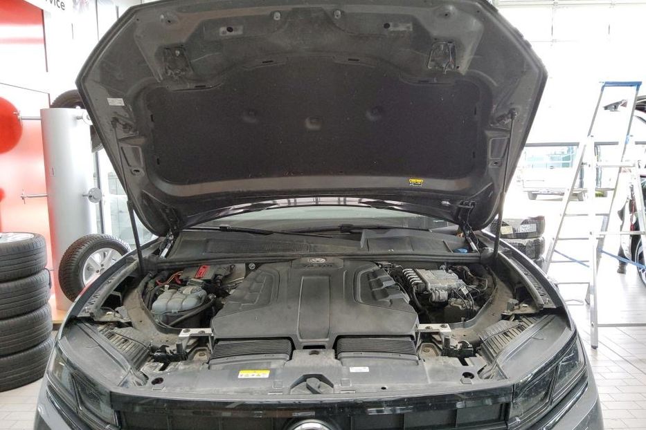 Продам Volkswagen Touareg 170 kw авто в дорозі  2021 года в Львове
