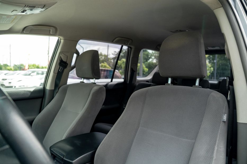 Продам Toyota Land Cruiser Prado 2011 года в Черновцах