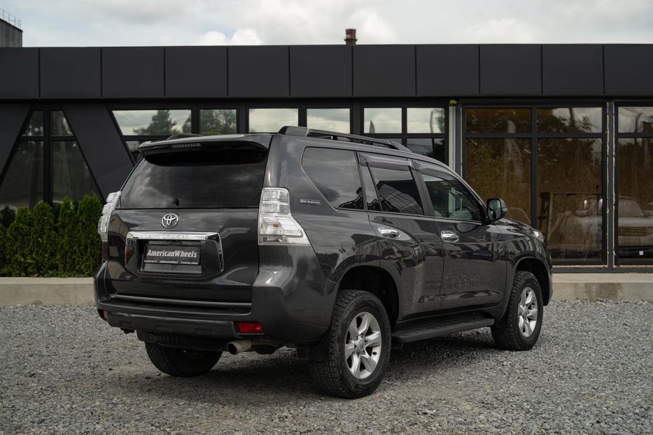 Продам Toyota Land Cruiser Prado 2011 года в Черновцах