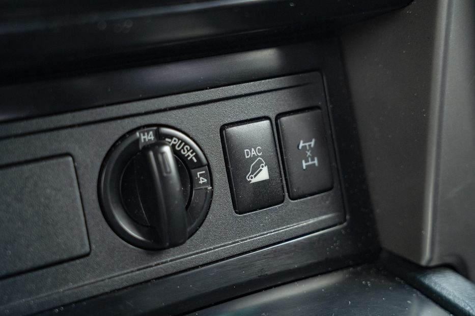 Продам Toyota Land Cruiser Prado 2011 года в Черновцах