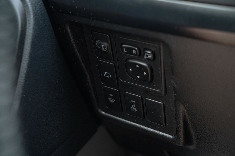 Продам Toyota Land Cruiser Prado 2011 года в Черновцах