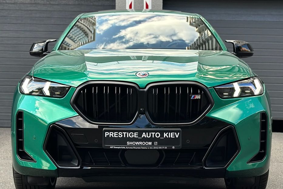 Продам BMW X6 M60i  2023 года в Киеве