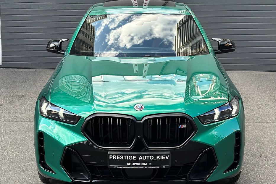 Продам BMW X6 M60i  2023 года в Киеве