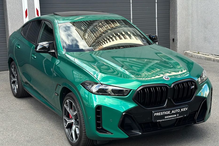 Продам BMW X6 M60i  2023 года в Киеве