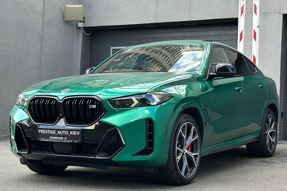 Продам BMW X6 M60i  2023 года в Киеве