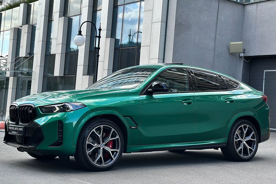Продам BMW X6 M60i  2023 года в Киеве