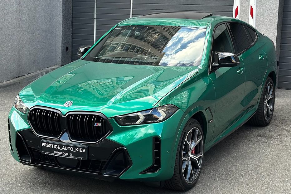 Продам BMW X6 M60i  2023 года в Киеве