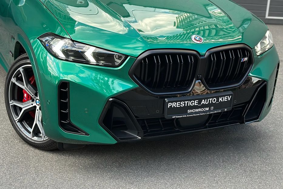 Продам BMW X6 M60i  2023 года в Киеве