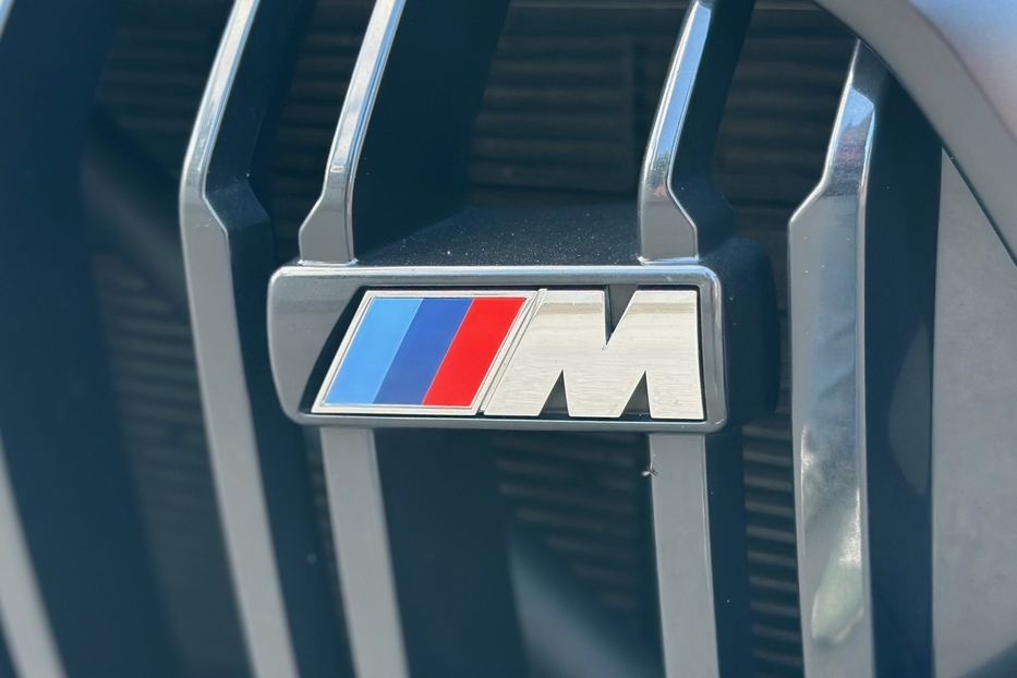 Продам BMW X6 M60i  2023 года в Киеве