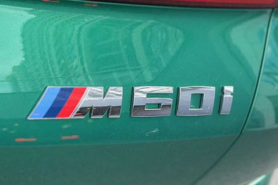 Продам BMW X6 M60i  2023 года в Киеве