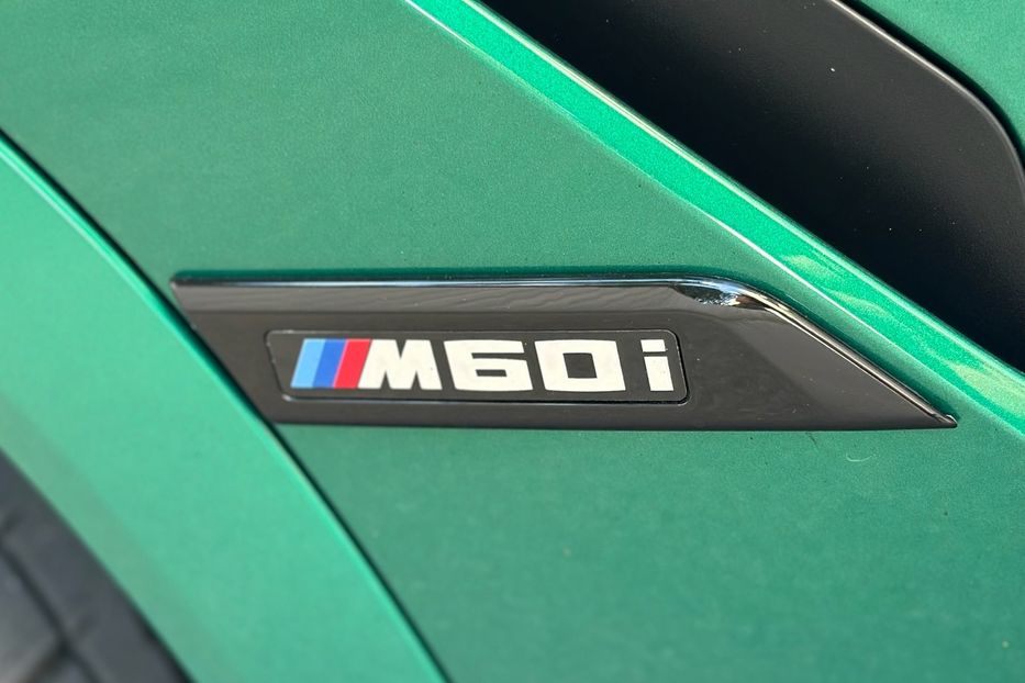 Продам BMW X6 M60i  2023 года в Киеве