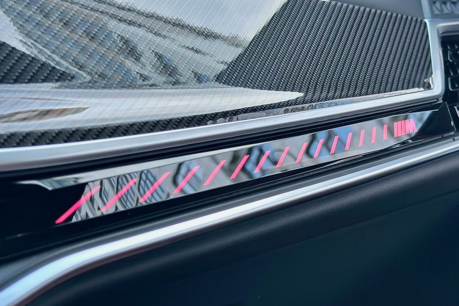 Продам BMW X6 M60i  2023 года в Киеве