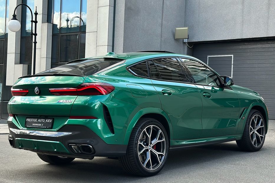 Продам BMW X6 M60i  2023 года в Киеве