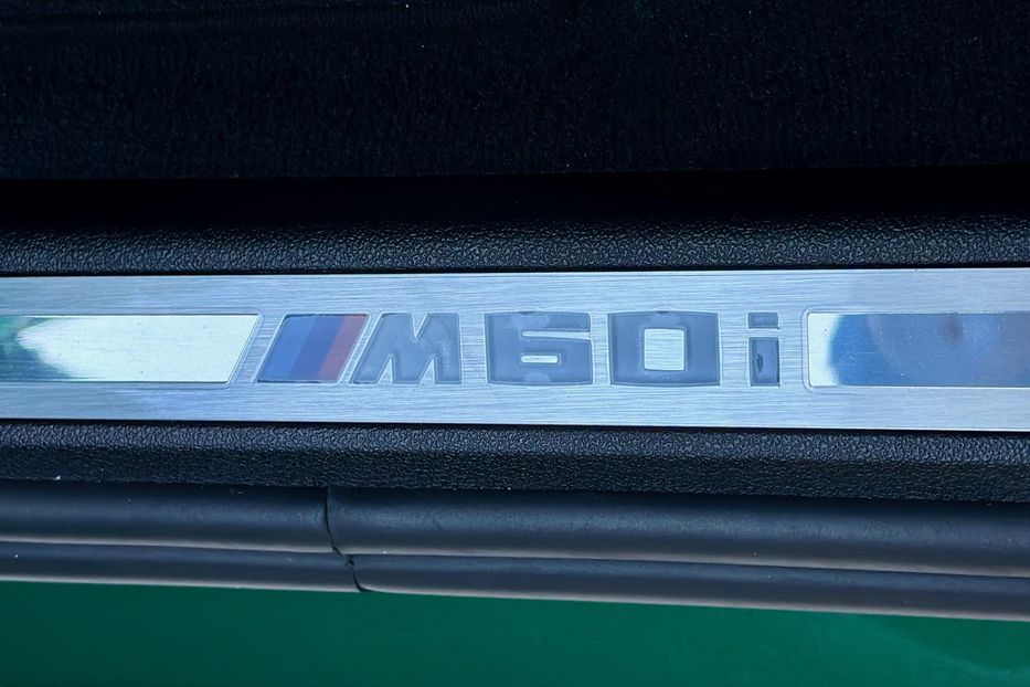 Продам BMW X6 M60i  2023 года в Киеве