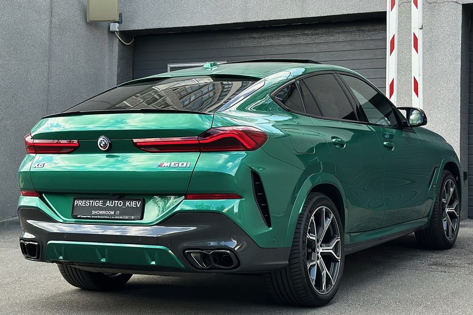 Продам BMW X6 M60i  2023 года в Киеве