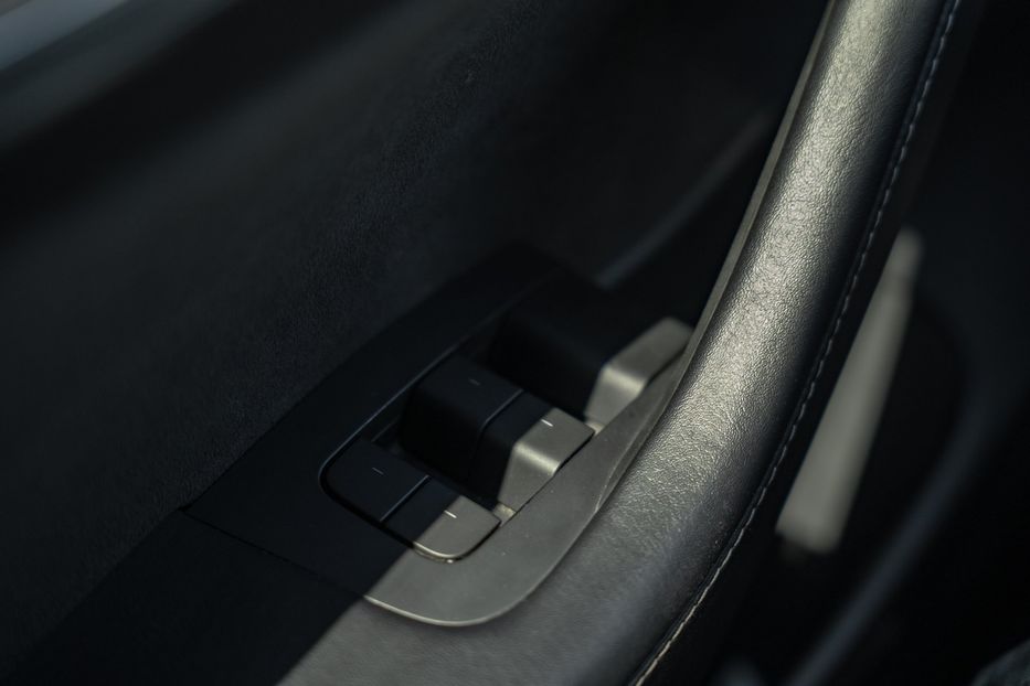 Продам Tesla Model 3 Long Range Dual Motor 2022 года в Черновцах