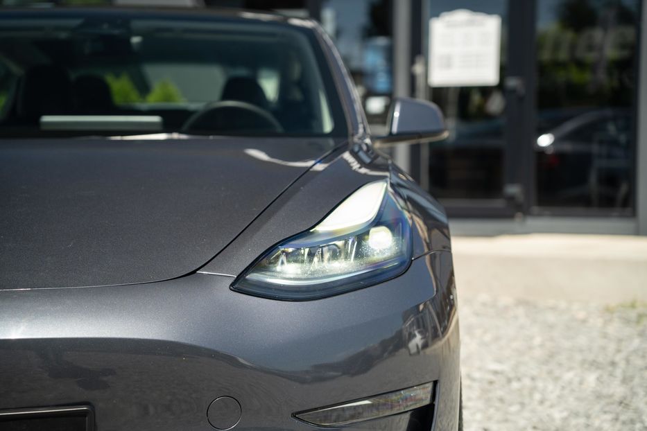 Продам Tesla Model 3 Long Range Dual Motor 2022 года в Черновцах