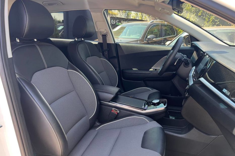 Продам Kia Niro 2021 года в Черновцах
