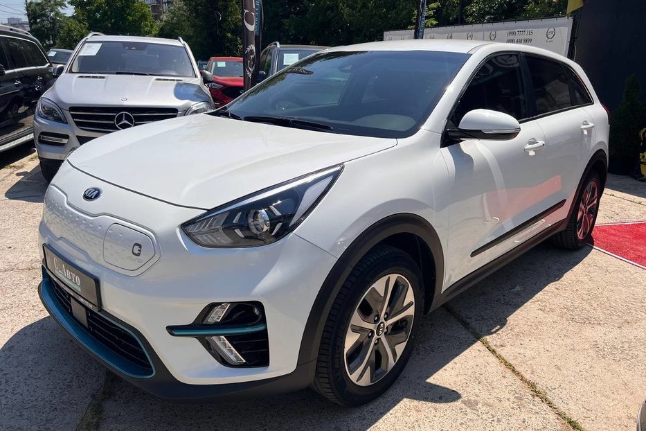 Продам Kia Niro 2021 года в Черновцах