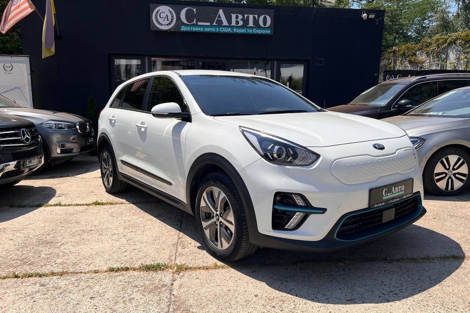 Продам Kia Niro 2021 года в Черновцах