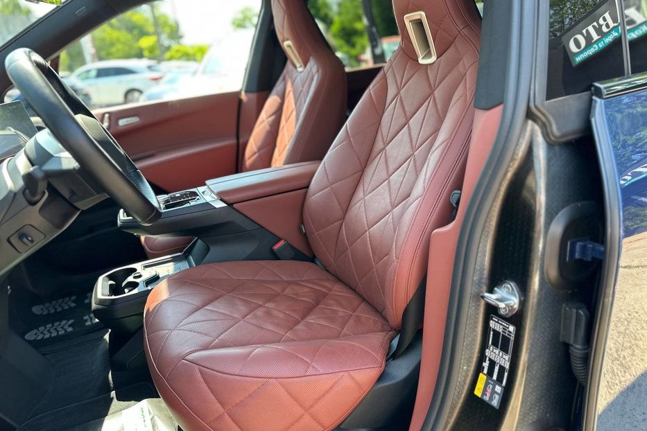 Продам BMW iX 2022 года в Черновцах