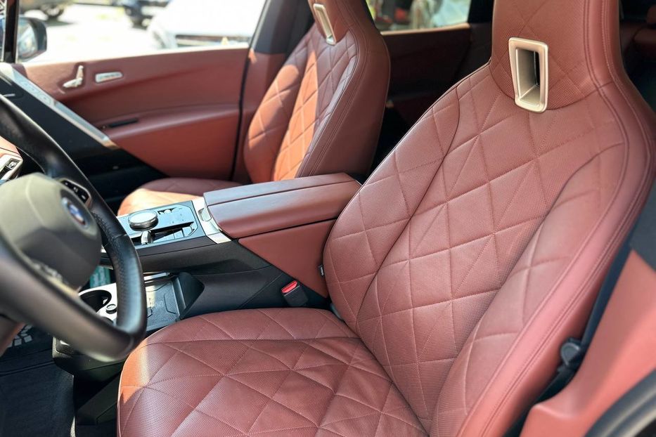 Продам BMW iX 2022 года в Черновцах