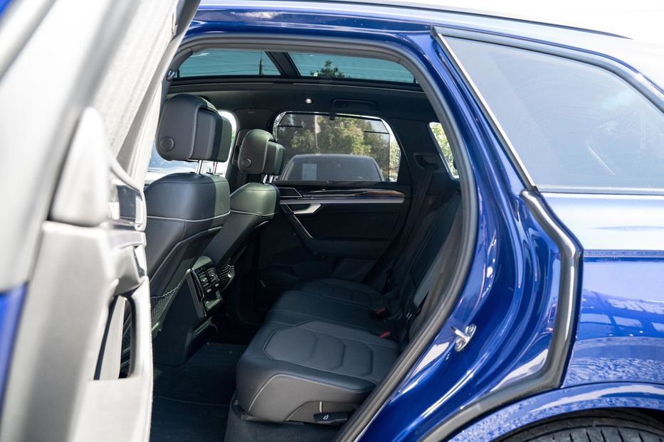 Продам Volkswagen Touareg R-Line AWD 2022 года в Черновцах
