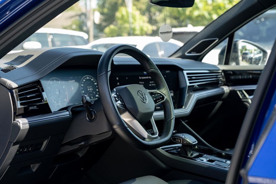 Продам Volkswagen Touareg R-Line AWD 2022 года в Черновцах