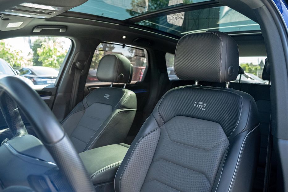 Продам Volkswagen Touareg R-Line AWD 2022 года в Черновцах