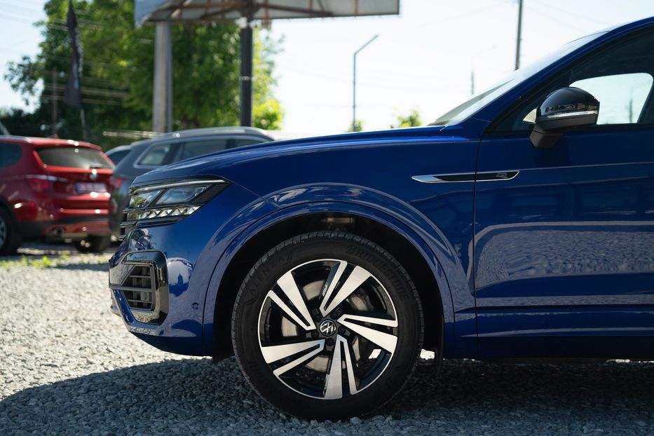 Продам Volkswagen Touareg R-Line AWD 2022 года в Черновцах