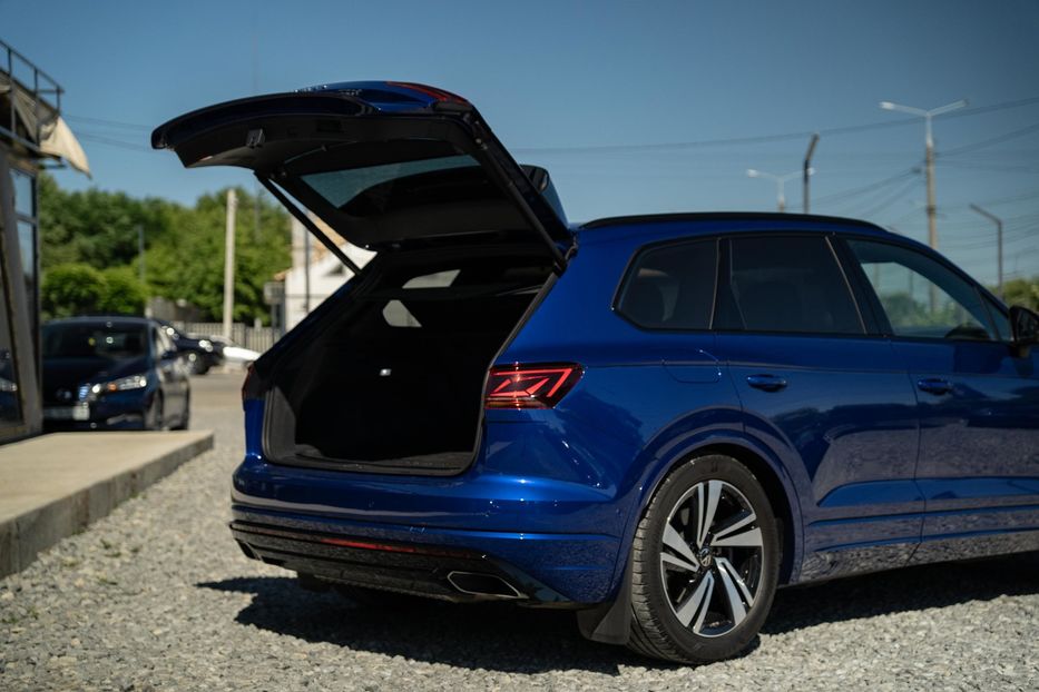 Продам Volkswagen Touareg R-Line AWD 2022 года в Черновцах