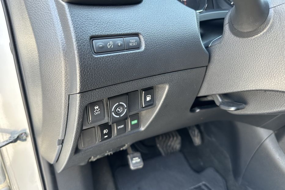 Продам Nissan Rogue 2018 года в Киеве