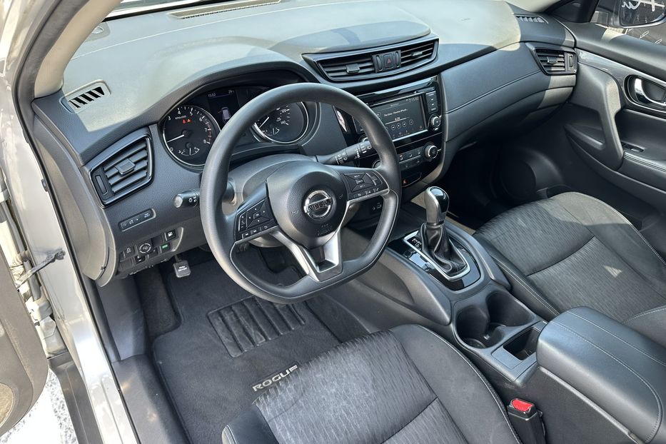 Продам Nissan Rogue 2018 года в Киеве