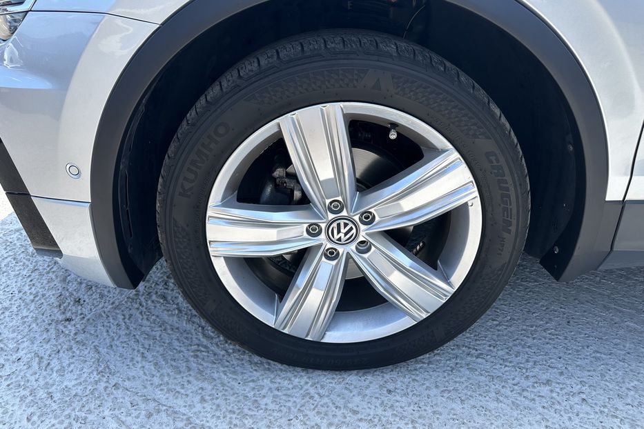 Продам Volkswagen Tiguan TDI 4Motion  2020 года в Киеве