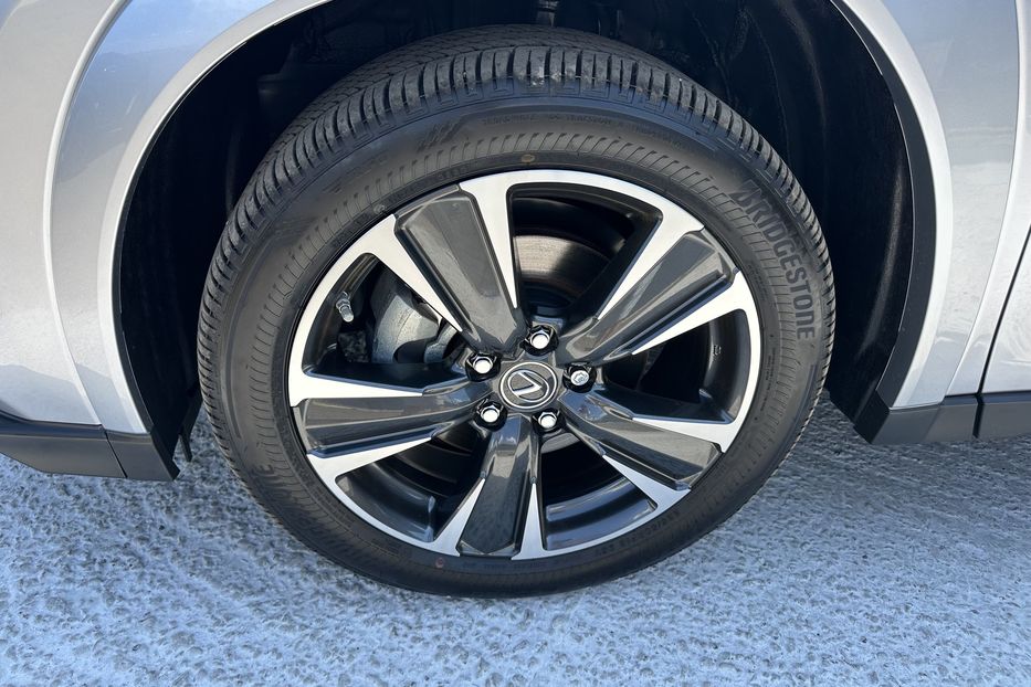Продам Lexus RH UX250 Hybrid AWD 2023 года в Киеве