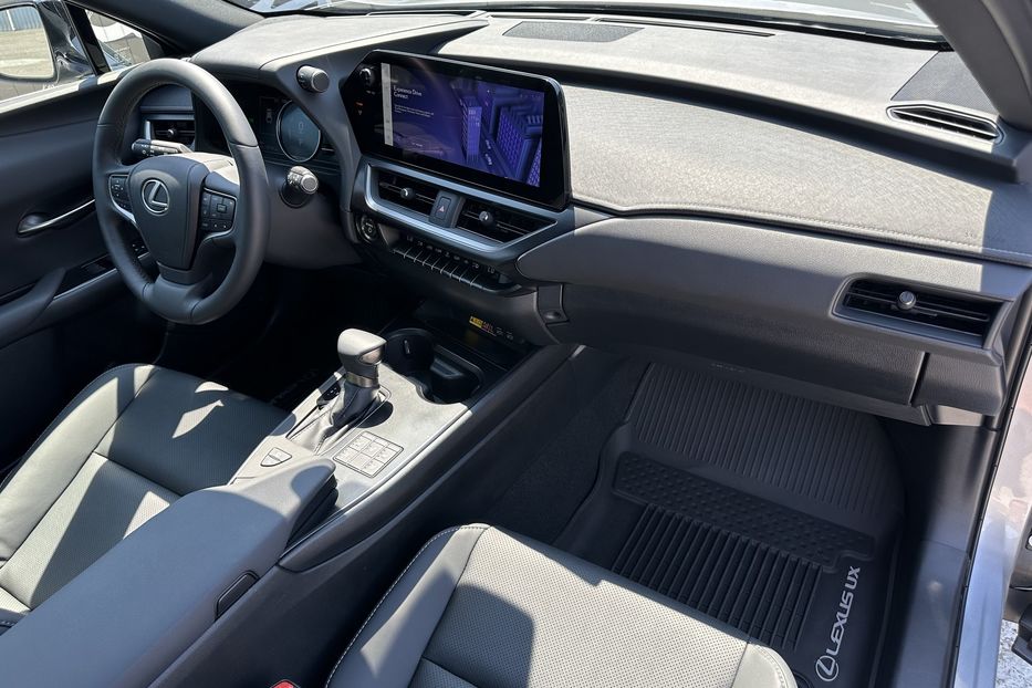 Продам Lexus RH UX250 Hybrid AWD 2023 года в Киеве
