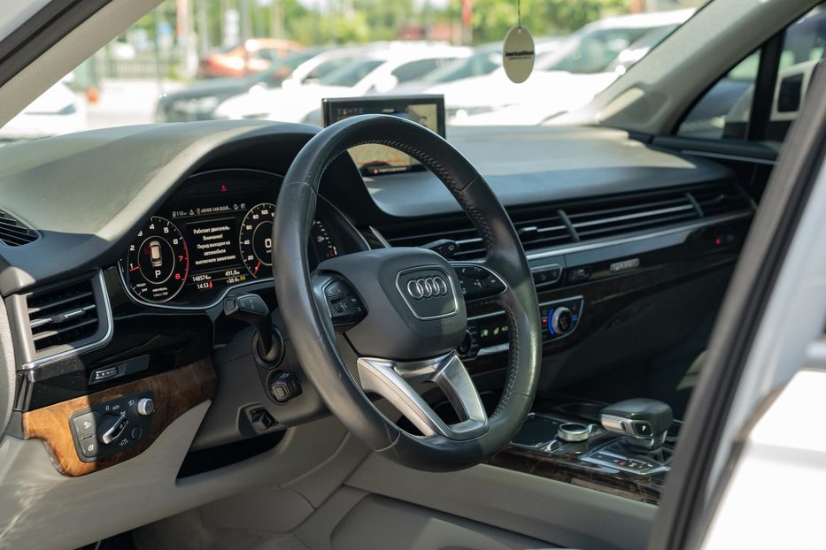 Продам Audi Q7 Prestige 2017 года в Черновцах