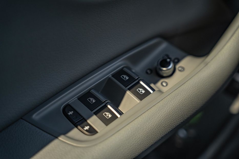 Продам Audi Q7 Prestige 2017 года в Черновцах