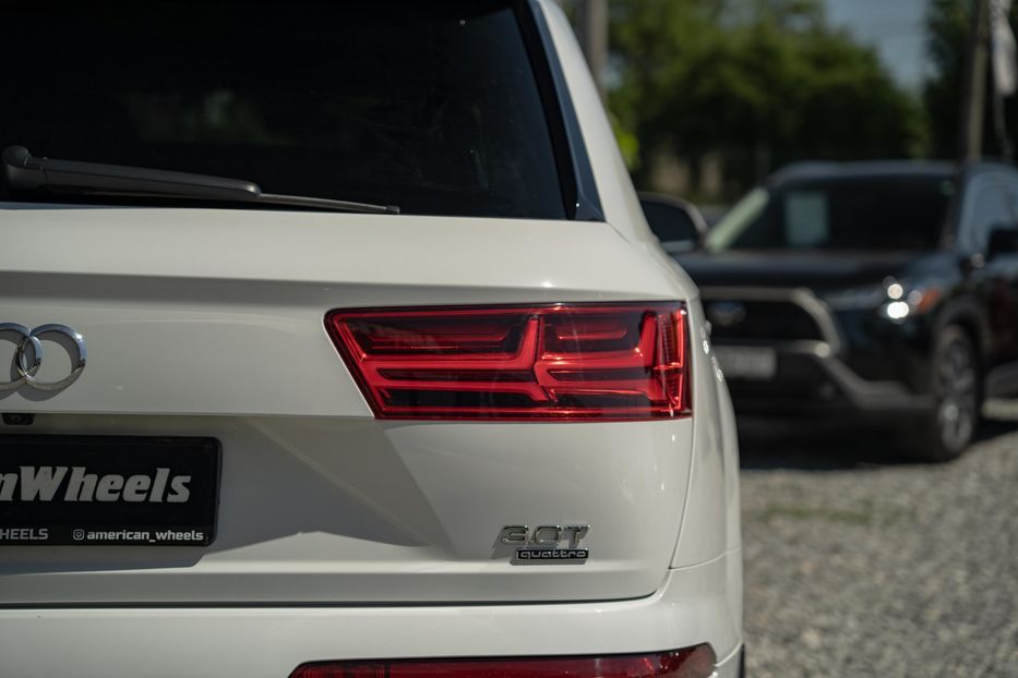 Продам Audi Q7 Prestige 2017 года в Черновцах