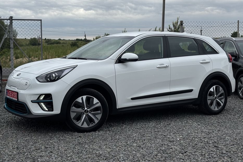 Продам Kia Niro 64квт 2021 года в Львове