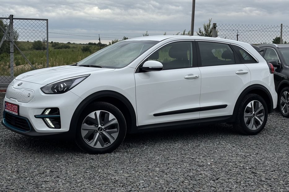 Продам Kia Niro 64квт 2021 года в Львове