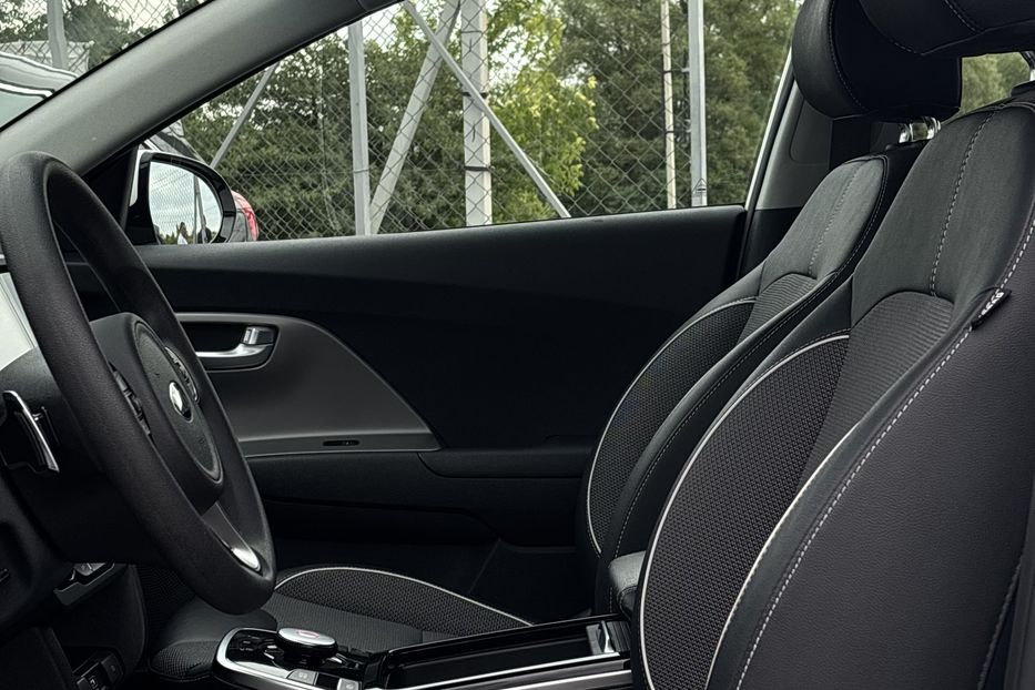 Продам Kia Niro 64квт 2021 года в Львове