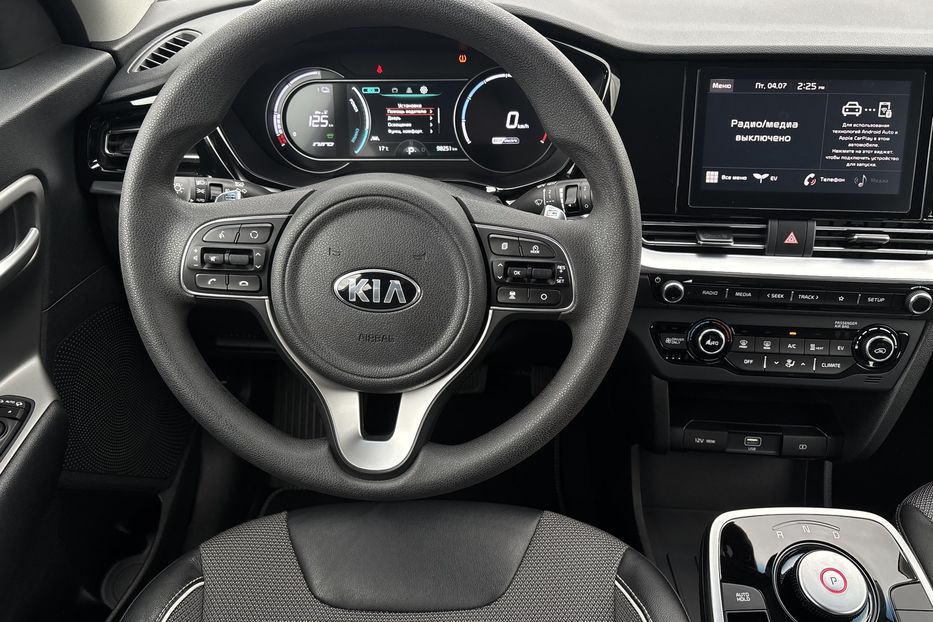 Продам Kia Niro 64квт 2021 года в Львове