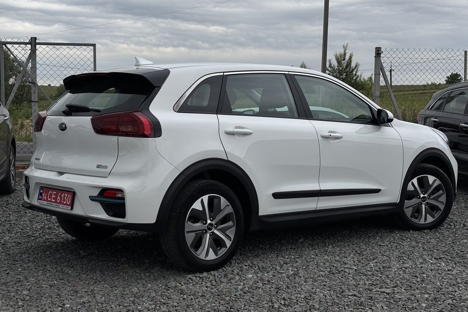 Продам Kia Niro 64квт 2021 года в Львове